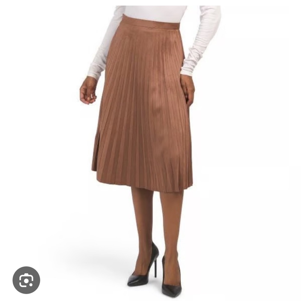 Bagatelle | Chocolate A-Line Pleated Skirt